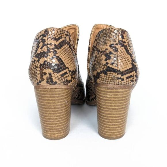 Mata Snake Print Side Cut Out Ankle Booties Size 7 - Picture 6 of 9
